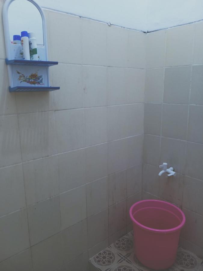Kost Backpacker Hotel Sidoarjo Ngoại thất bức ảnh