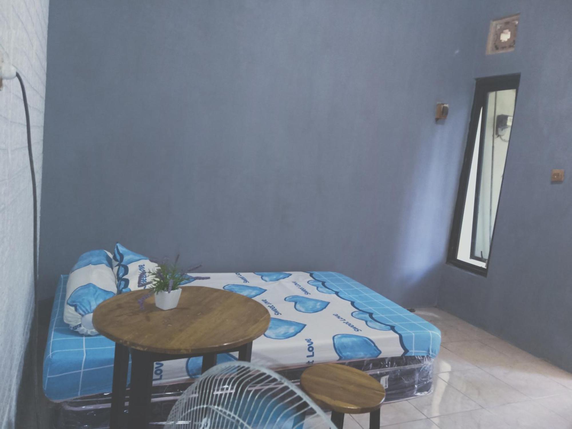 Kost Backpacker Hotel Sidoarjo Ngoại thất bức ảnh
