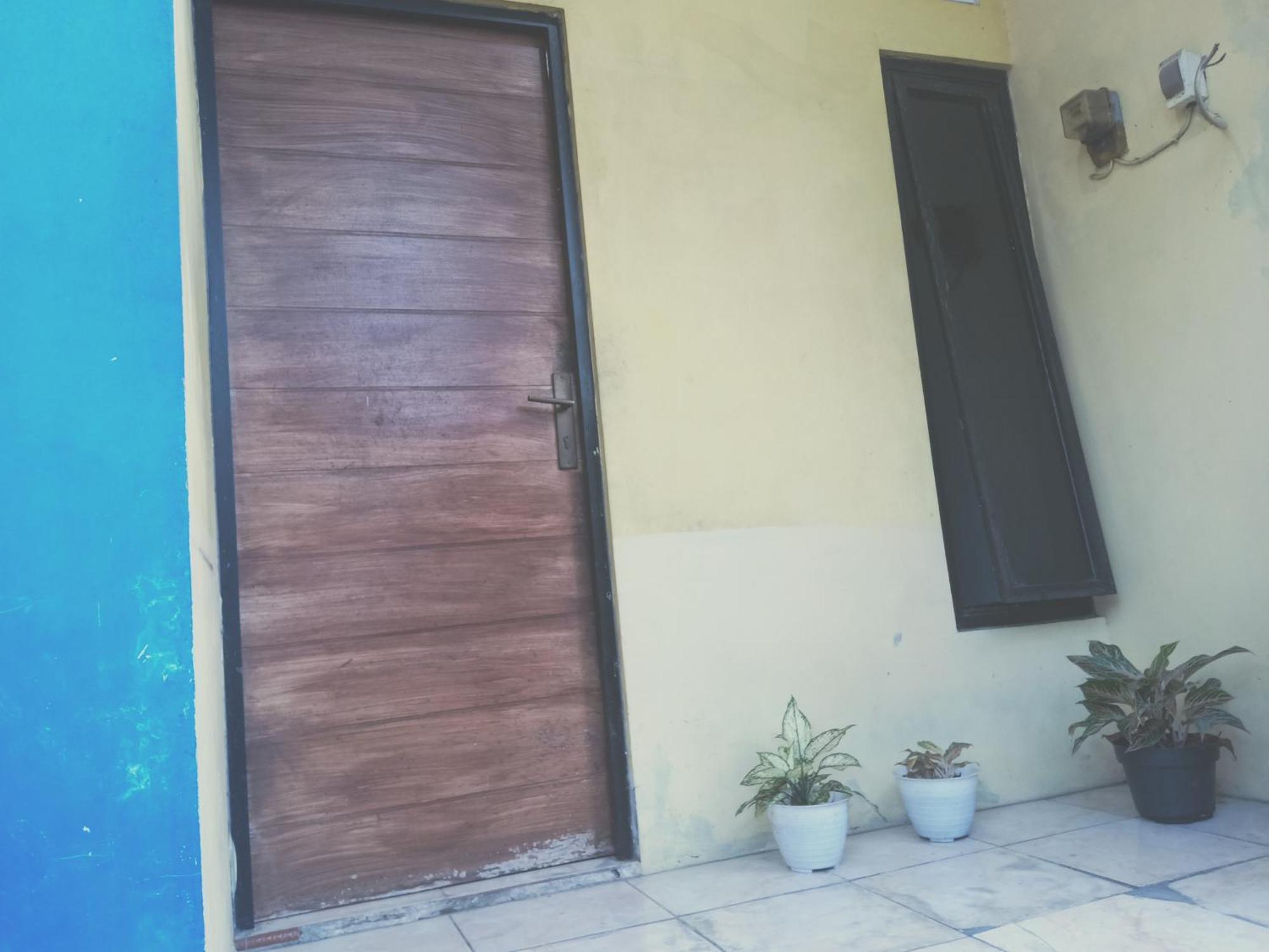 Kost Backpacker Hotel Sidoarjo Ngoại thất bức ảnh