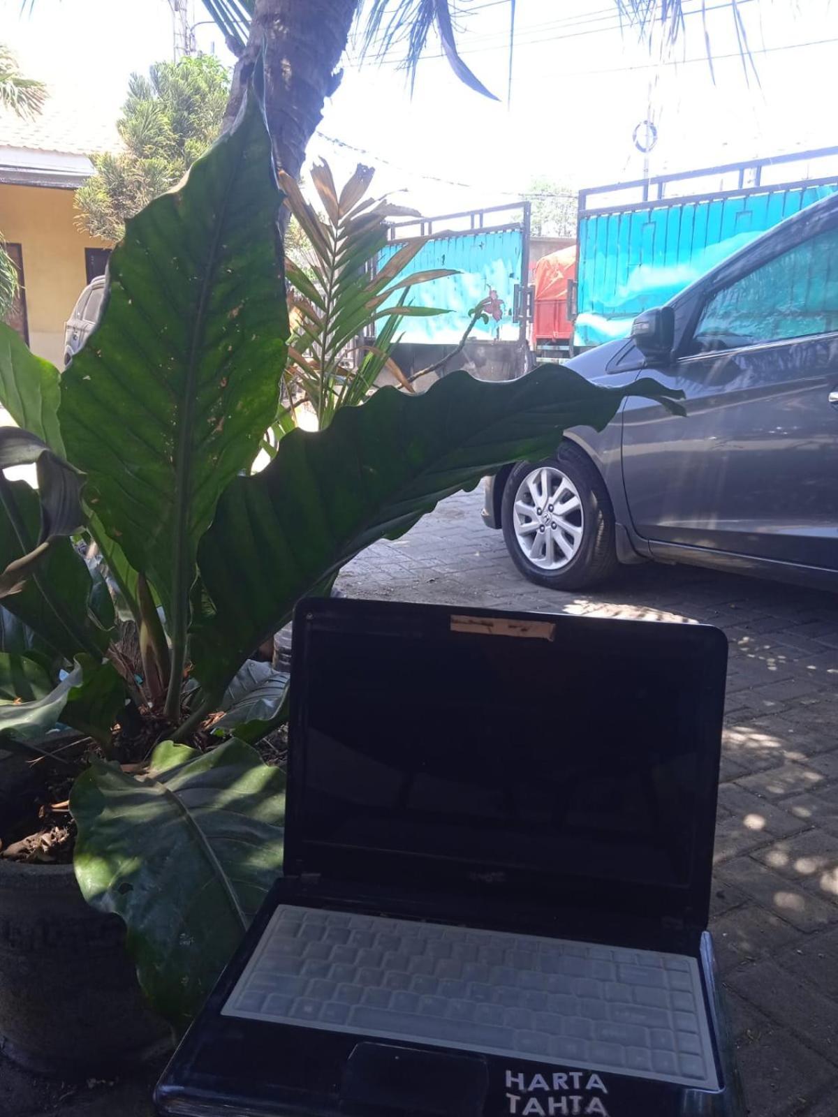Kost Backpacker Hotel Sidoarjo Ngoại thất bức ảnh