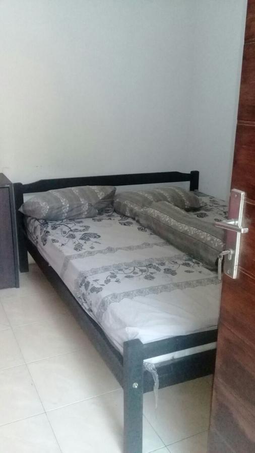 Kost Backpacker Hotel Sidoarjo Ngoại thất bức ảnh