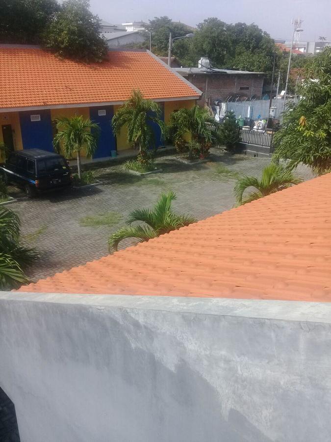 Kost Backpacker Hotel Sidoarjo Ngoại thất bức ảnh